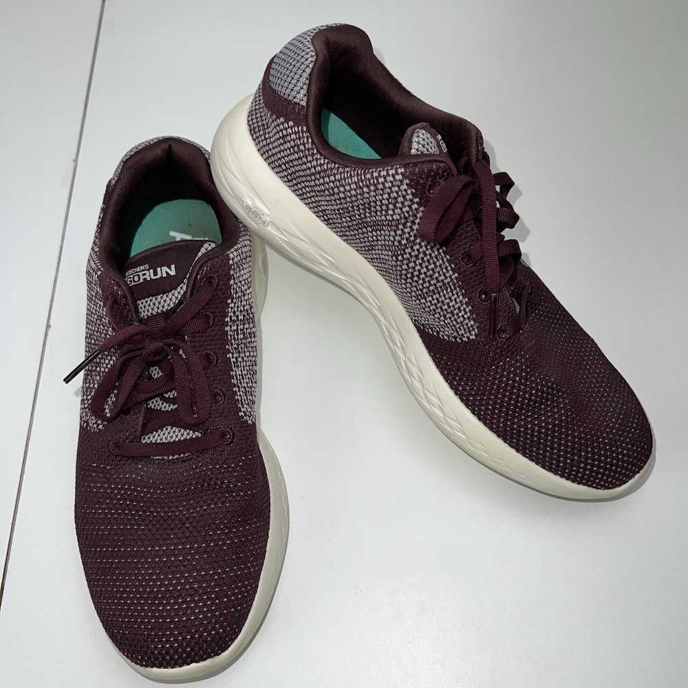 Skechers Women's Go Run 600-Arise Cross Training Shoes Burgundy Wine 8
